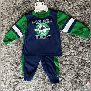 Vancouver Canucks Blue Big Skate Pullover Long Sleeve & Pants Set NWT